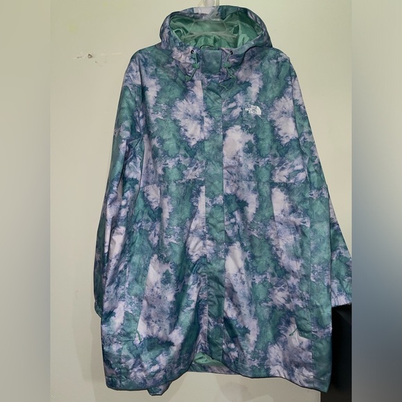 The North Face Women’s Plus Size Printed Antora Parka - Picture 2 of 16